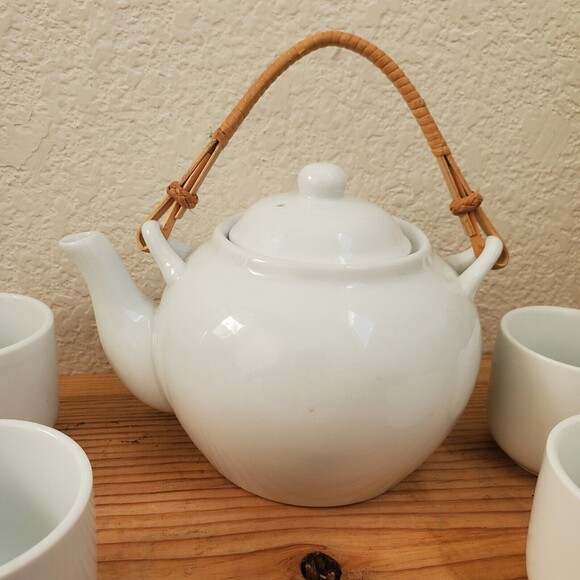 Pier 1 Imports Porcelain Tea Set White China Teapot & 4 Cups Classic Decor Asian - Picture 4 of 9